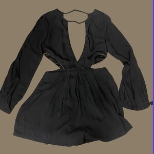 Ark & Company Chic Encounter Black Rumper. Cut out, Deep V Neck Open Back Small